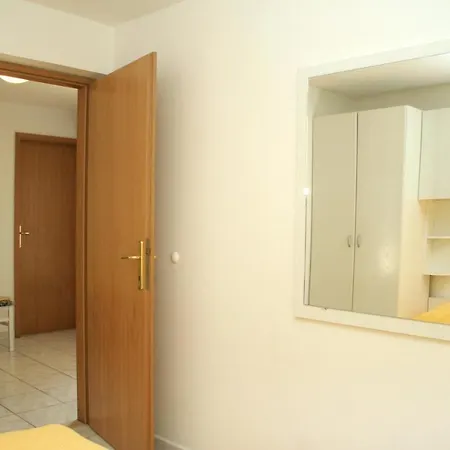 - Perna 4542c * Kuciste